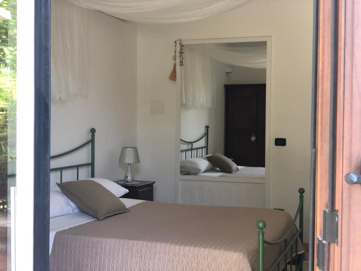 B&B Tenuta La Cornula San Donato di Lecce Exterior photo