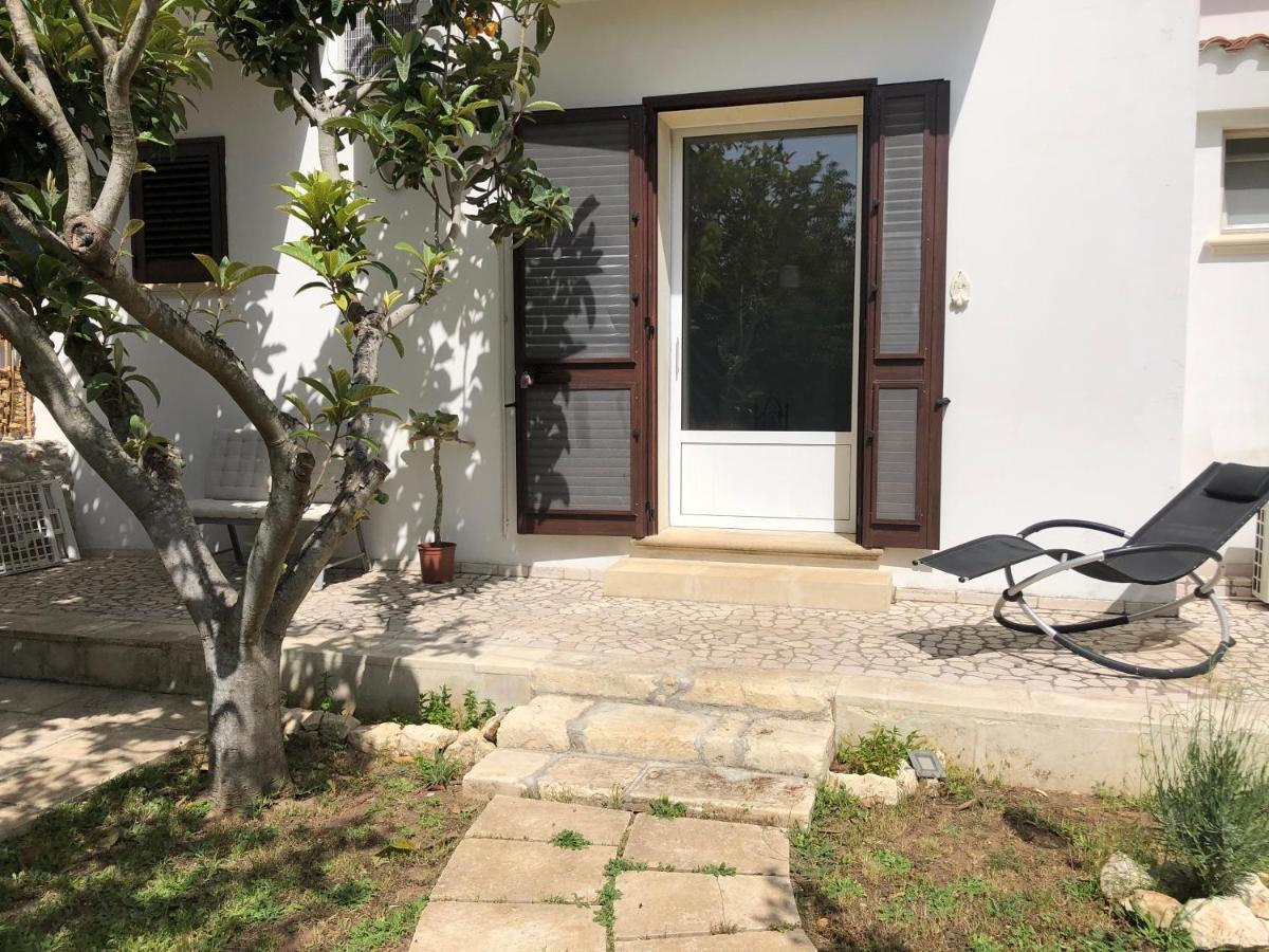 B&B Tenuta La Cornula San Donato di Lecce Exterior photo