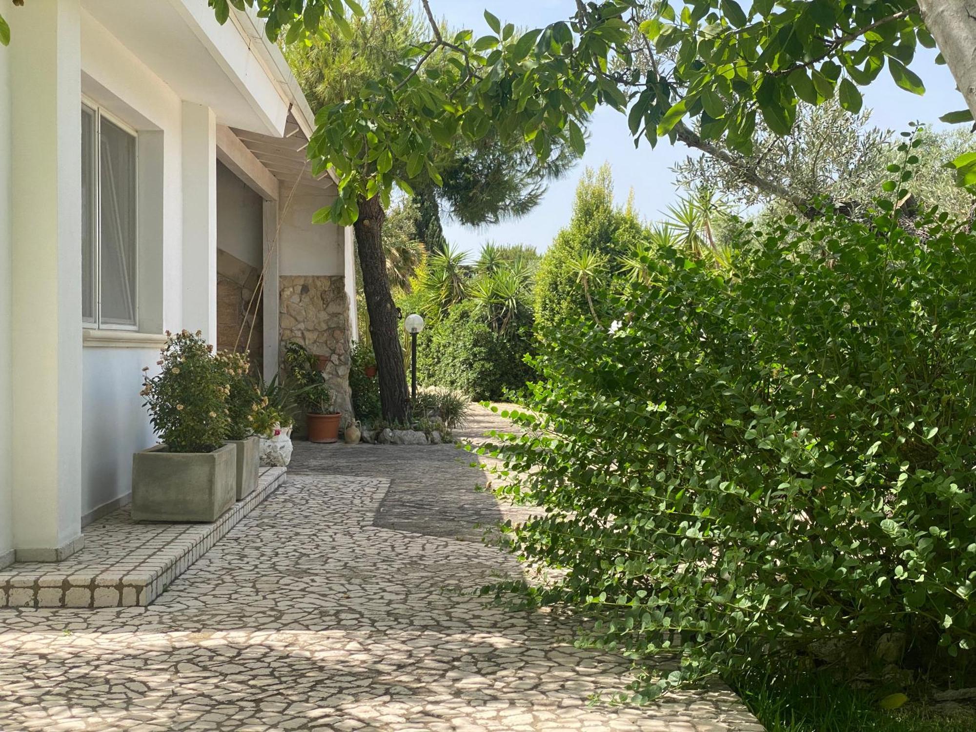 B&B Tenuta La Cornula San Donato di Lecce Exterior photo